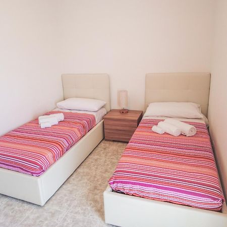 Budget Beds อาลเกโร ภายนอก รูปภาพ