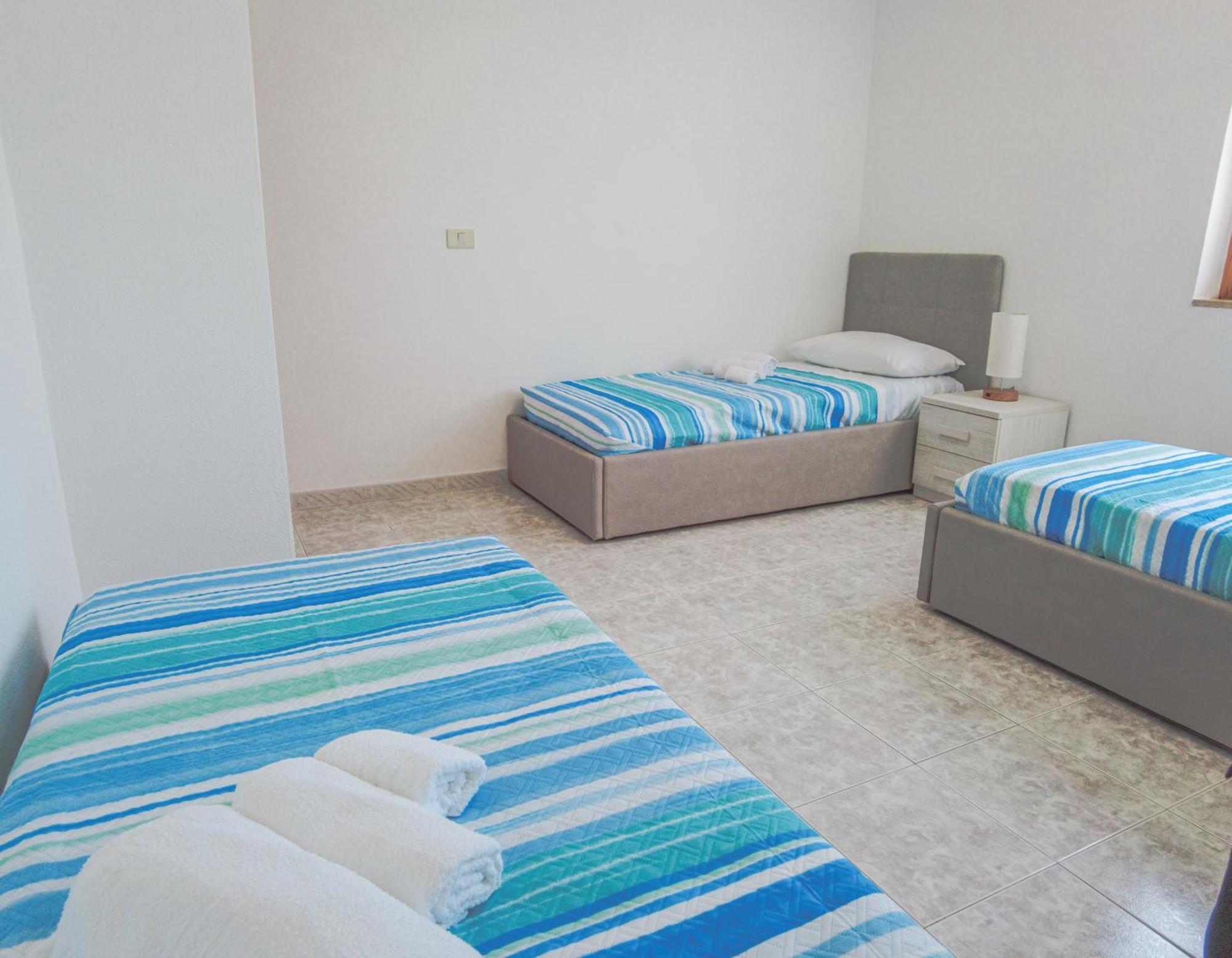 Budget Beds อาลเกโร ภายนอก รูปภาพ
